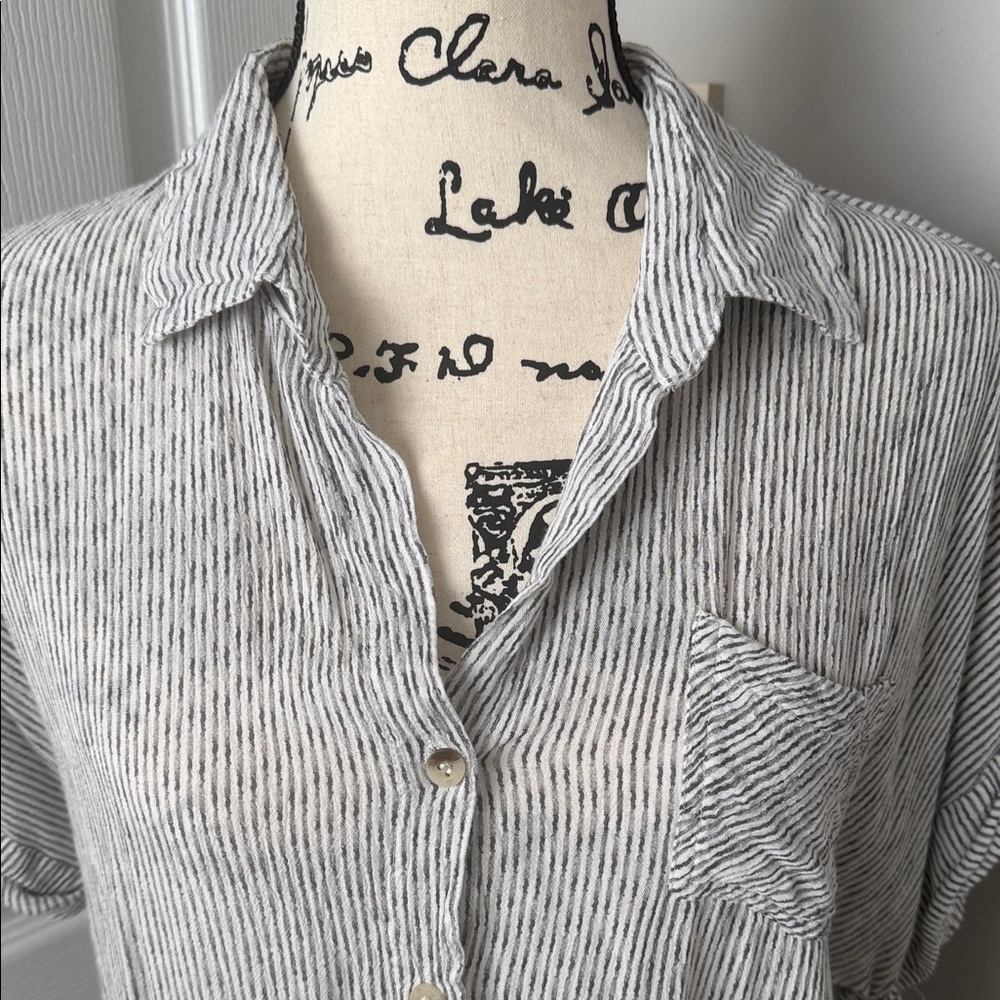 Sim & Sam Blouse - Picture 2 of 14